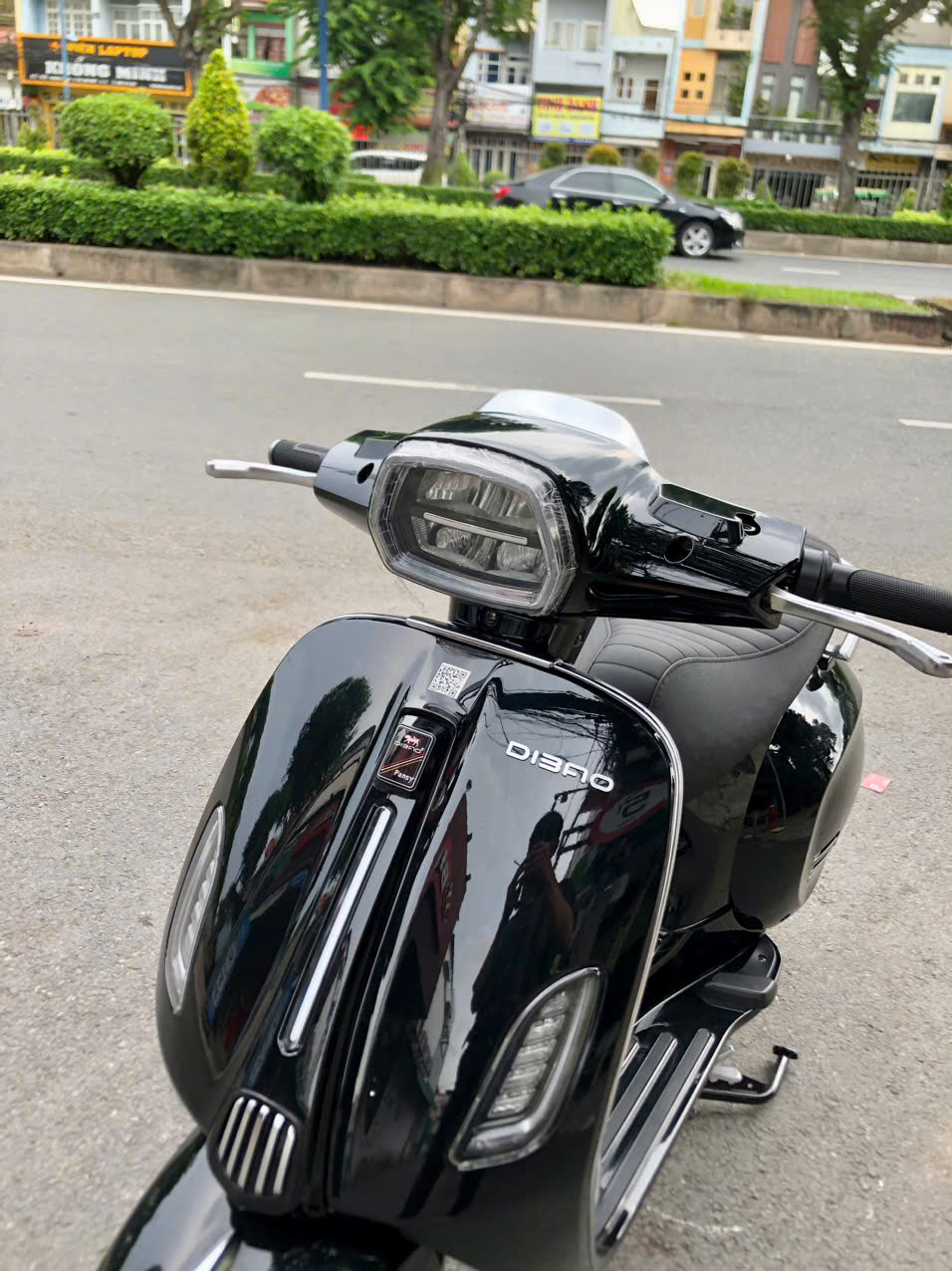 Xe máy điện Dibao Tesla Chic (đèn vuông)