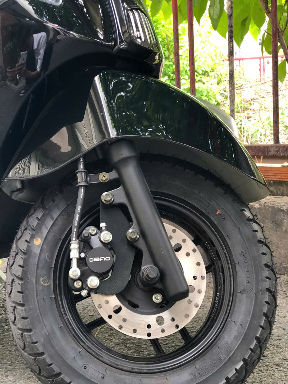 Xe máy điện Dibao Tesla Chic đèn tròn 