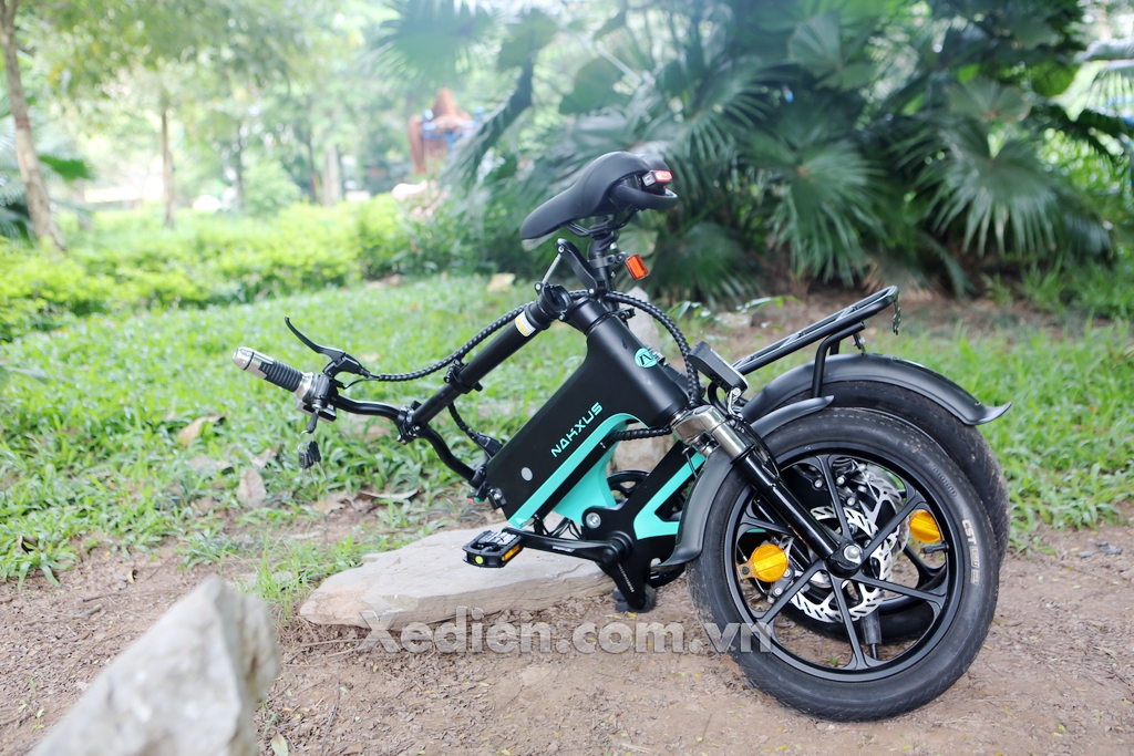  xe điện gấp nakxus s gập lại dễ dàng