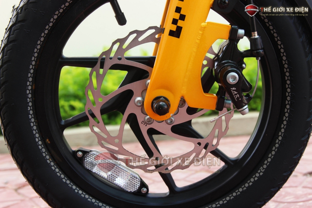 phanh đĩa trước xe điện gấp aima