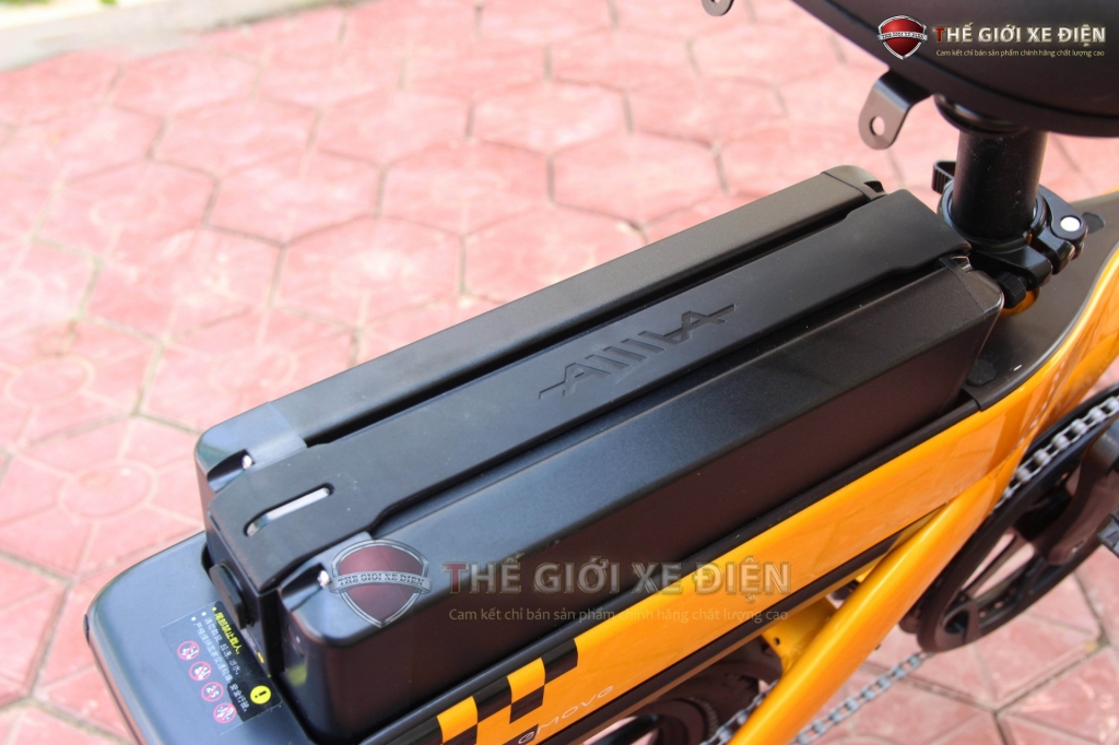 pin xe đạp điện gấp aima