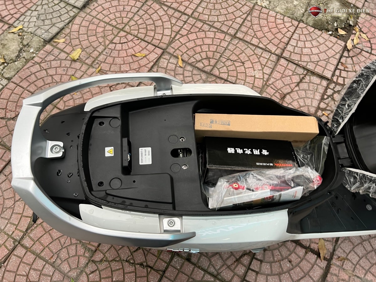 cụm công tắc xe điện Honda H12