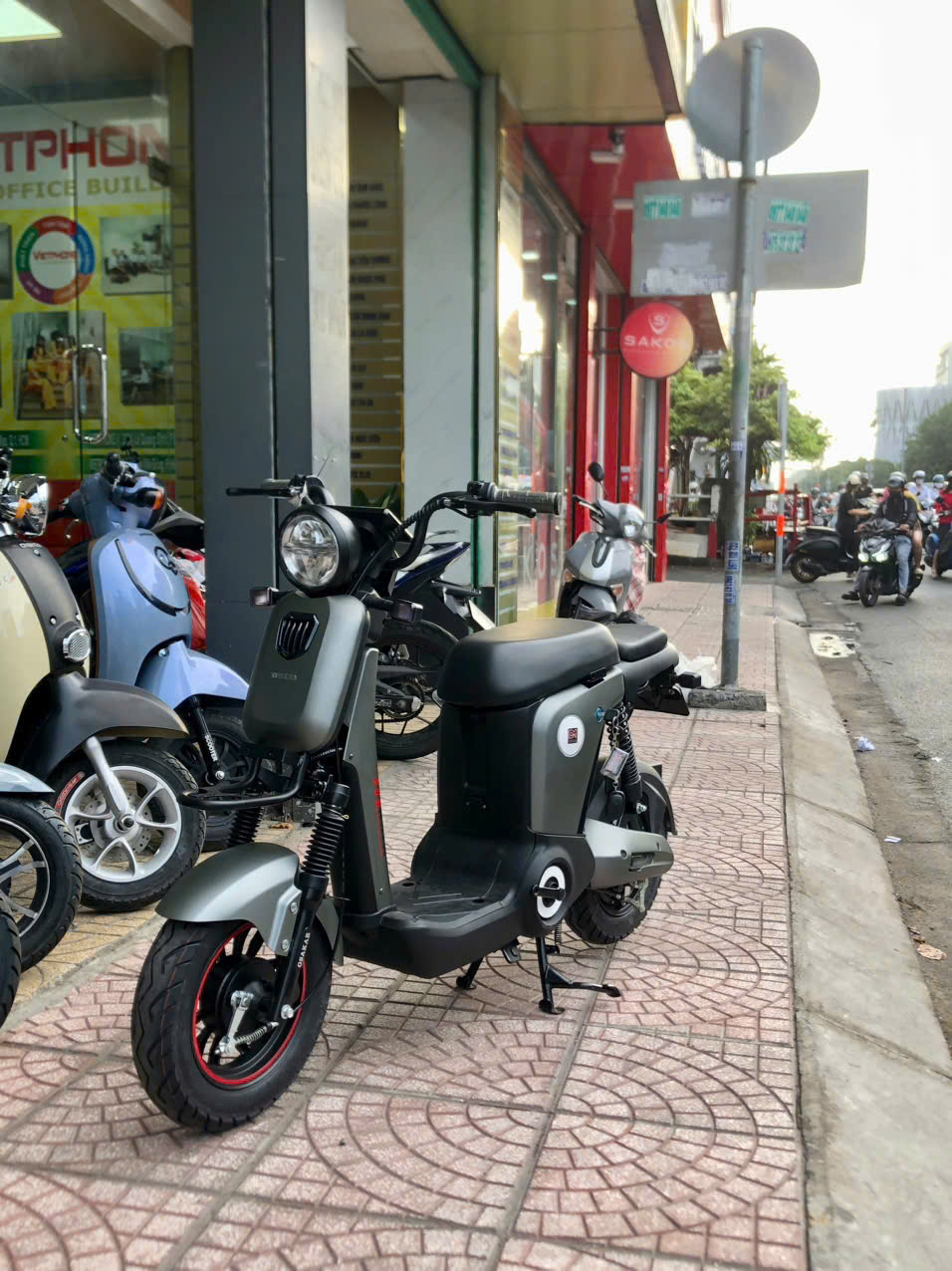 Trang bị 3 chìa khóa tiện dụng và bảo vệ tối đa