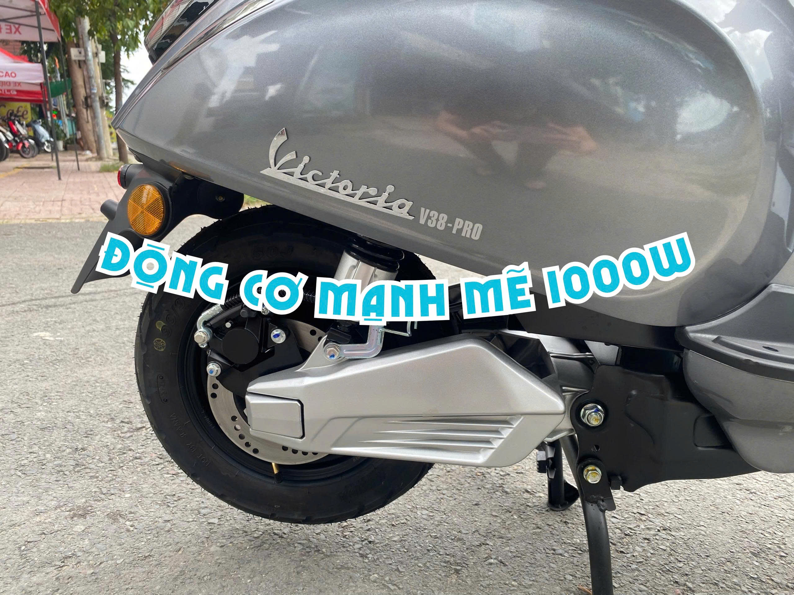 Trải nghiệm vận hành mượt mà từ xe máy điện Victoria V38 Việt Nhật