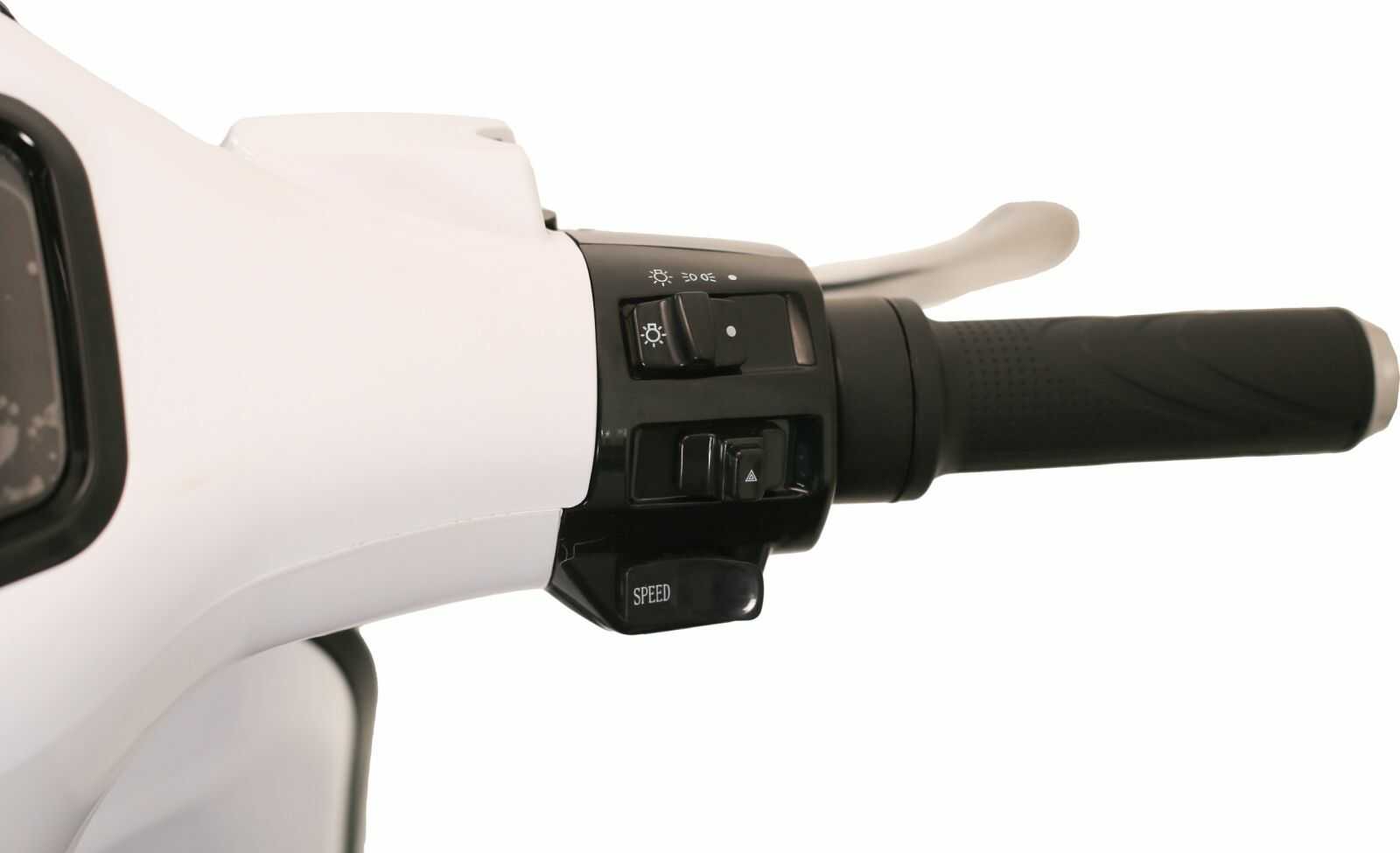 Xe máy điện Victoria Viral Pro Thẻ Từ NFC Xe máy điện Victoria Viral Pro Thẻ Từ NFC