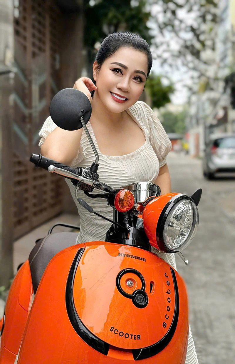 Xe ga 50cc Giorno HSV2 A Hyosung Korea chất lượng cao Xe ga 50cc Giorno HSV2 A Hyosung Korea chất lượng cao