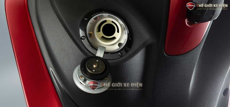 Xe Ga 50cc KYMCO Candy Hermosa Xám/Đen Nhám Xe Ga 50cc KYMCO Candy Hermosa Xám/Đen Nhám