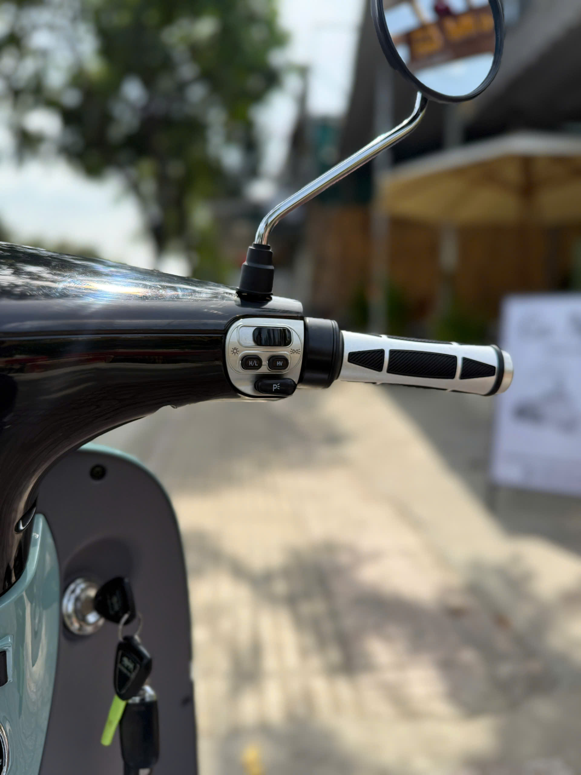 Xe M&aacute;y Điện Dibao Gogo S5 C&agrave;ng Nh&ocirc;m Đ&uacute;c