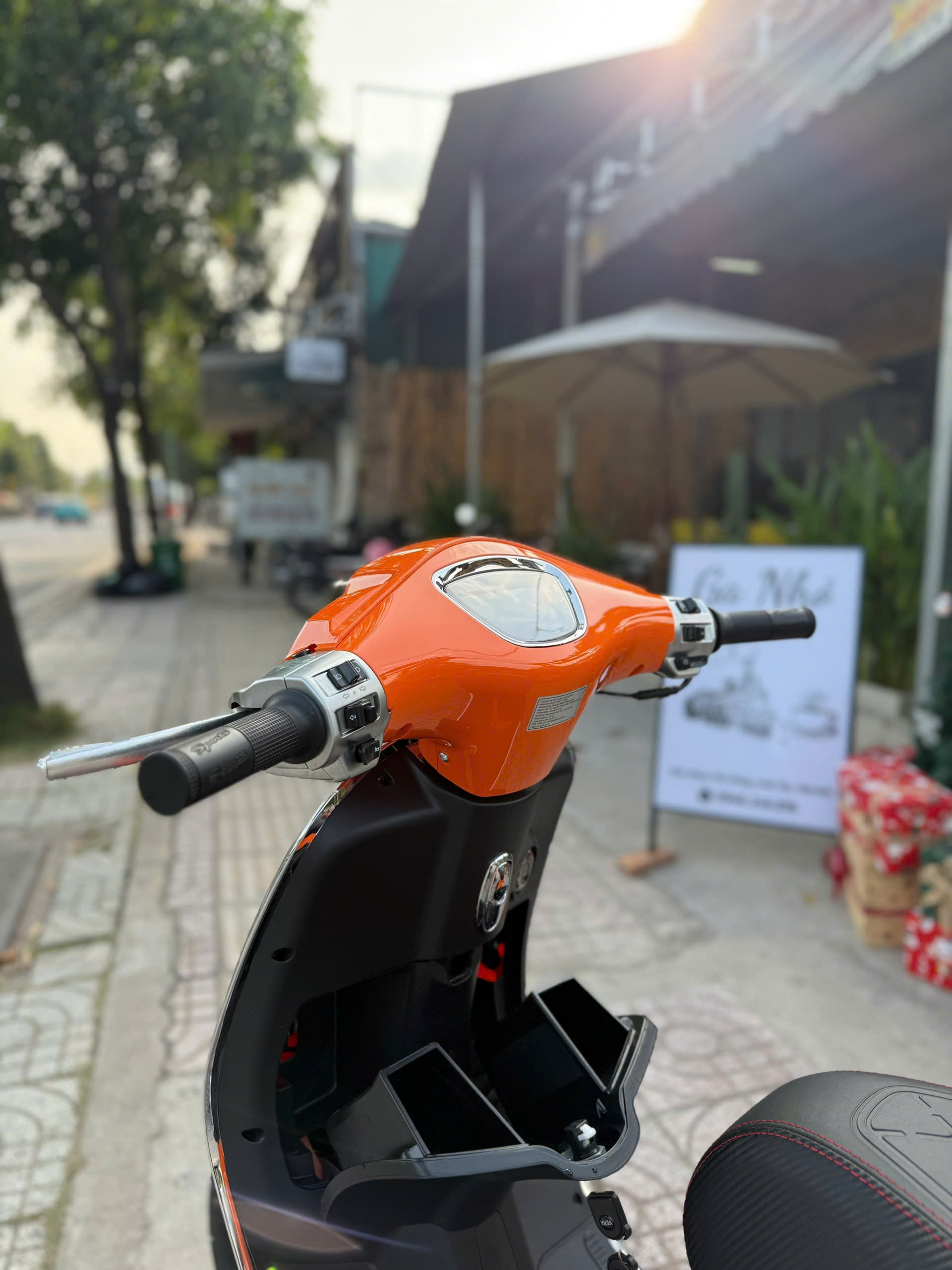 Xe Ga 50cc Vera S Việt Th&aacute;i Thế Hệ Mới