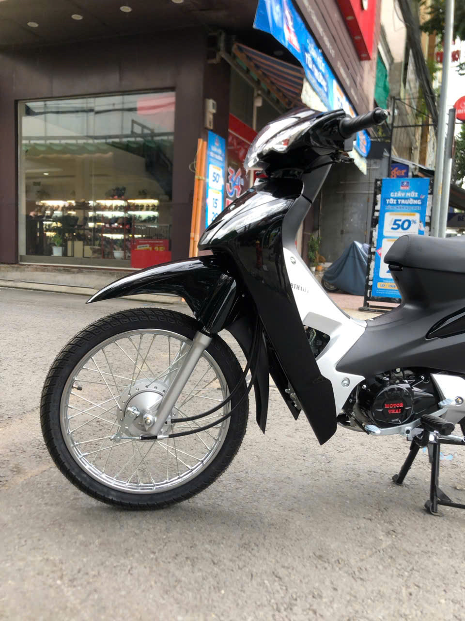Ngoại hình xe cub cổ điển nhưng rất hiện đại