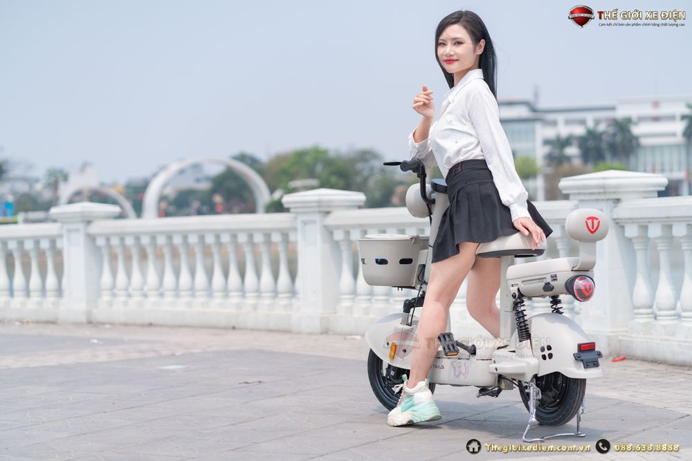 Trang bị động cơ 400W, vận hành ổn định trên nhiều địa hình