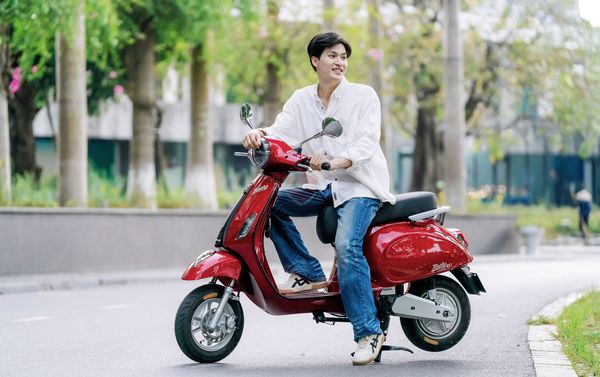 Xe máy điện Tailg Vespas R51