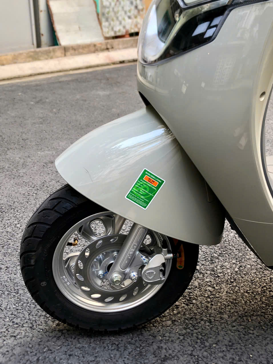 Xe Máy Điện Tailg Venus R53 6 Ắc Quy 23A 100km/1 Lần Sạc Xe Máy Điện Tailg Venus R53 6 Ắc Quy 23A 100km/1 Lần Sạc