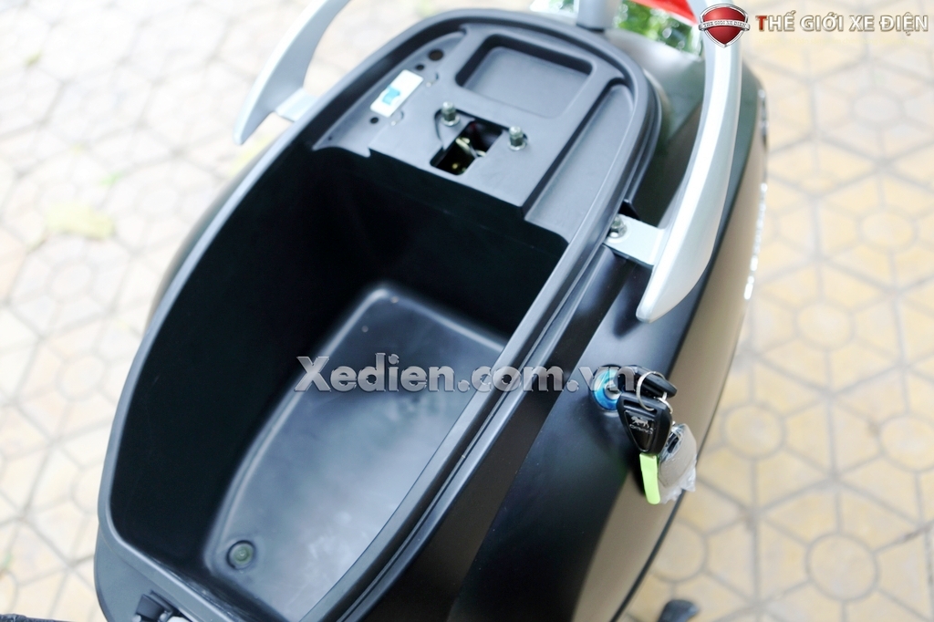 Xe máy điện Vespa Dibao Pansy S