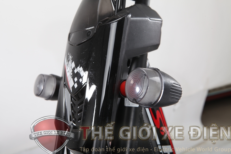 Đèn xi nhan xe điện Giant M133S6 den-xi-nhan-xe-dien-giant- M133S6
