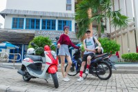 Xe Ga 50cc Elite SYM Trắng Đỏ/Trắng Xanh