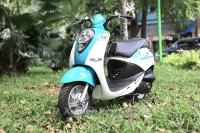 Xe Ga 50cc Elite SYM Trắng Đỏ/Trắng Xanh