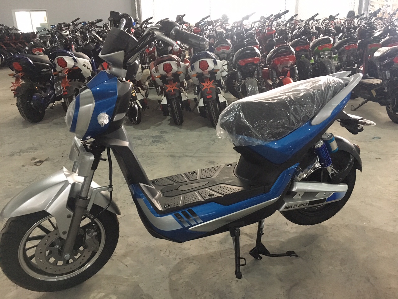 xe máy điện terra motors D750