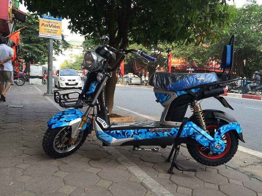 xe-dien-Zoomer-Sunra-xanh-duong