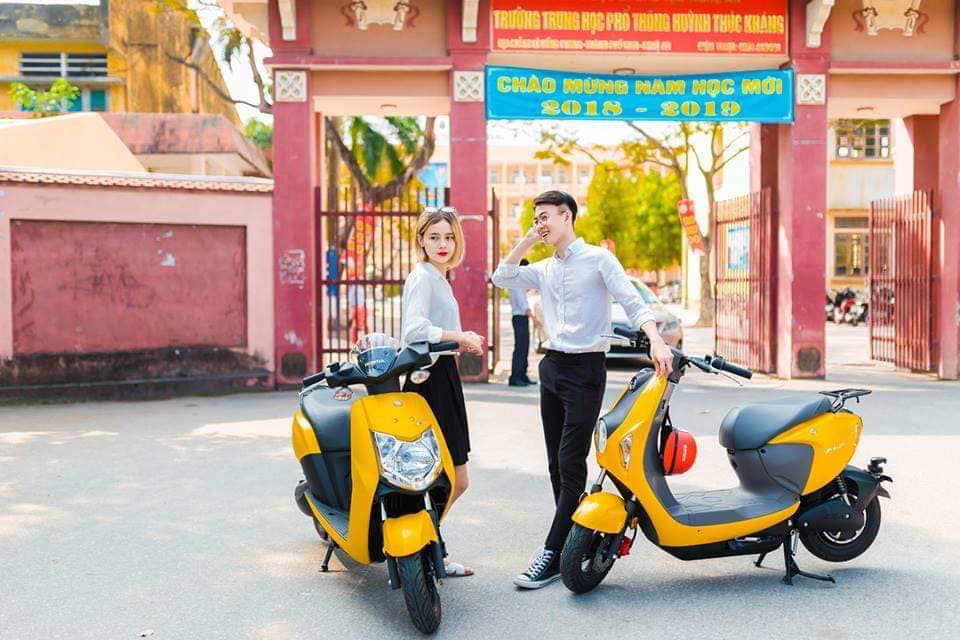 Săn đón các mẫu xe điện màu vàng đang được giới trẻ yêu thích năm 2023