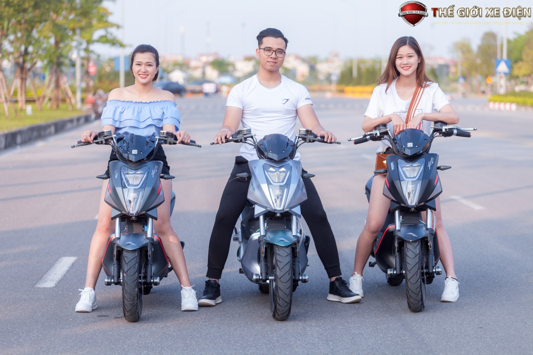 Top 3 Mẫu Xe Máy Điện Dibao Dành Cho Các Bạn Nam