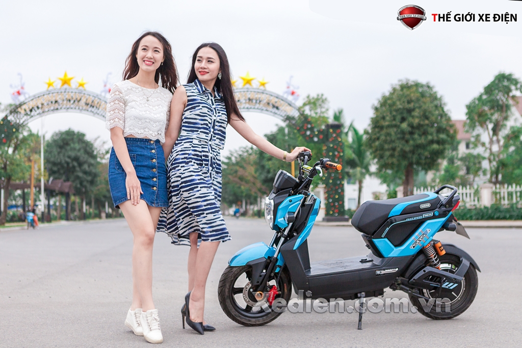 Những kỹ năng cần biết khi di chuyển bằng xe máy điện