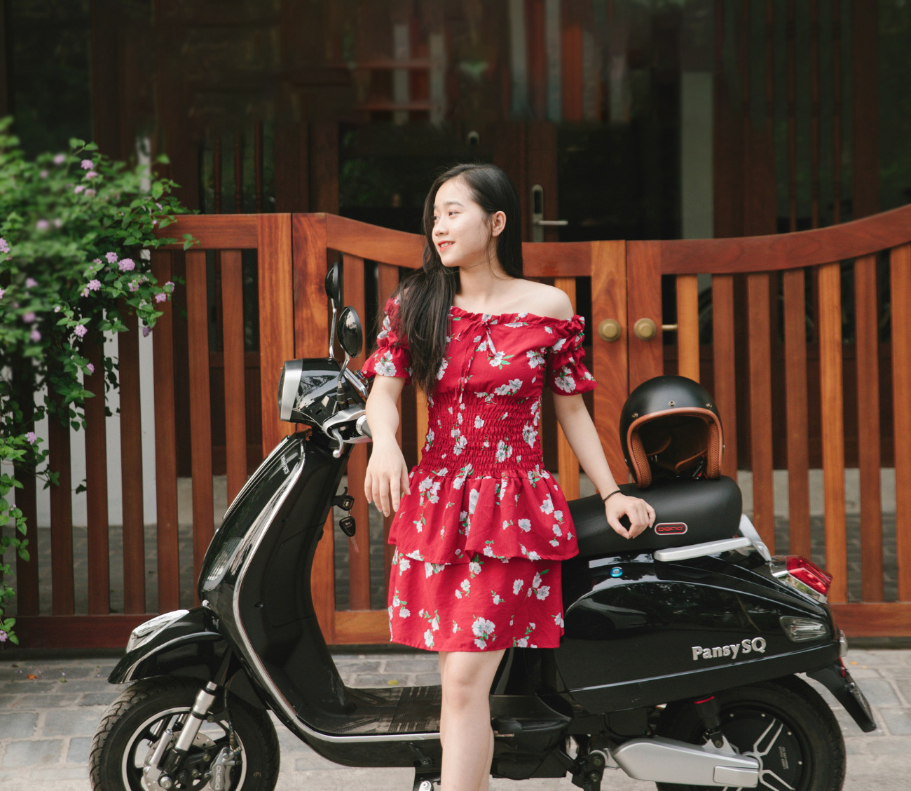 Đánh giá xe máy điện Vespa Dibao Pansy SQ trên các phương diện: Thiết kế, vận hành và tiện ích