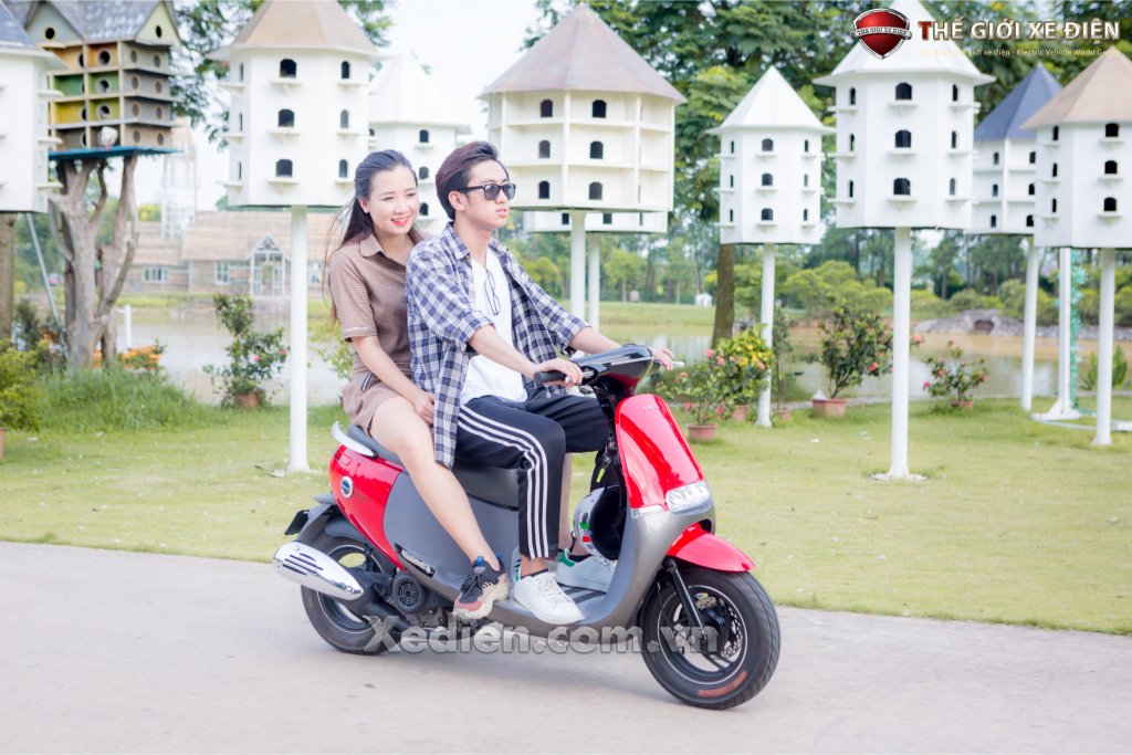 ĐIỀU KHIỂN XE MÁY 50CC CÓ CẦN BẰNG KHÔNG? 